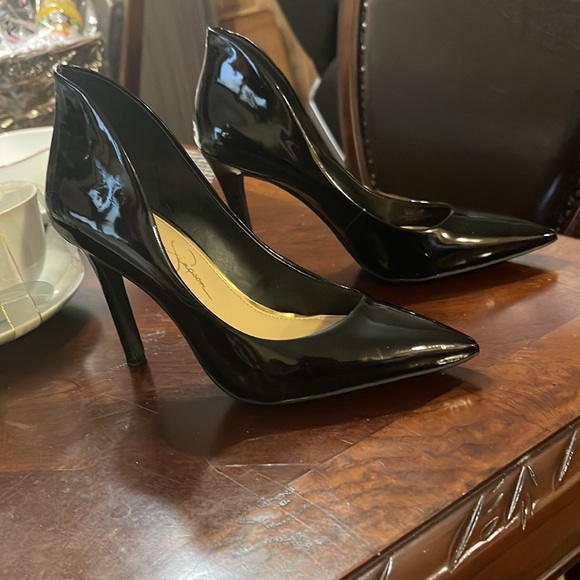 Black Jessica Simpson Heels Size 6M - Picture 3 of 5